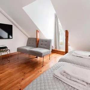 https://studio-heart-of-the-city-castle.hotels-lisbon-portugal.com